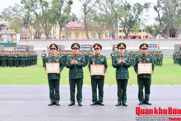 Sư đoàn 324 (Quân khu 4) tổ chức Lễ ra quân huấn luyện năm 2026
