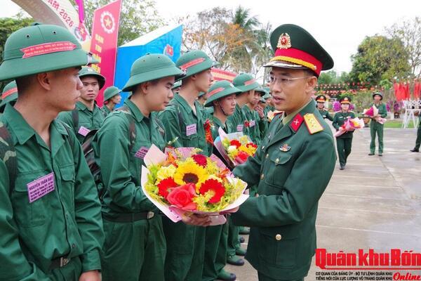 Trung đoàn 19, Sư đoàn 968: Giúp chiến sĩ mới hòa nhập môi trường mới