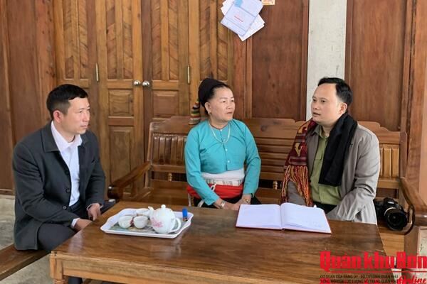 Ông Hà Văn Khăm – Cựu chiến binh nặng lòng với văn hóa Thái