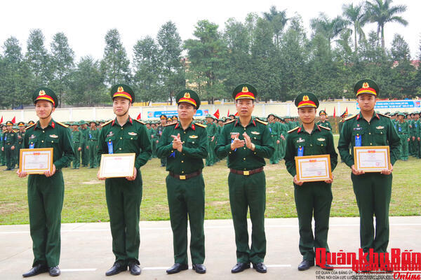 Đoàn cơ sở Trung đoàn 3, Sư đoàn 324 (Quân khu 4) phát động phong trào “3 Tiên phong quyết thắng”