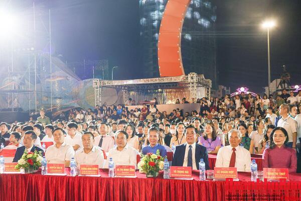 Khai mạc Festival Du lịch Cửa Lò 2026