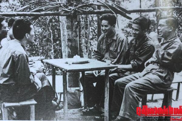 Kỷ niệm 80 năm Ngày truyền thống Cục Tuyên huấn và ngành tuyên huấn Quân đội (11/5/1946 - 11/5/2026) Trung tướng Lê Quang Đạo với ngành tuyên huấn Quân đội
