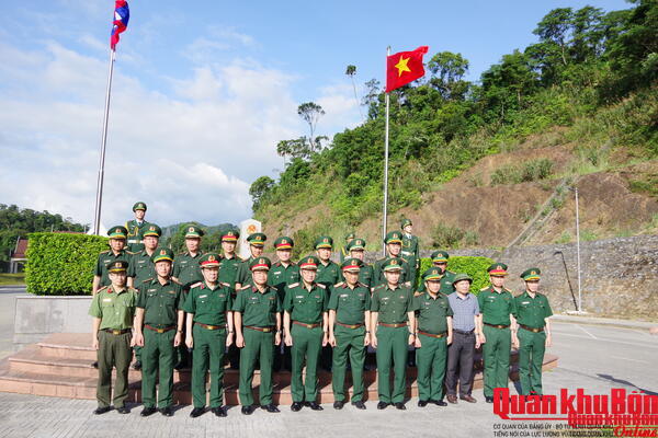 Khảo sát chuẩn bị tổ chức Chương trình Giao lưu hữu nghị Quốc phòng biên giới Việt Nam - Lào lần thứ 3.