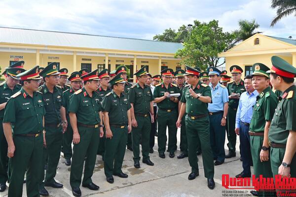 Bộ Quốc phòng khảo sát chuẩn bị tổ chức Giao lưu hữu nghị Quốc phòng Việt Nam - Lào lần thứ 3