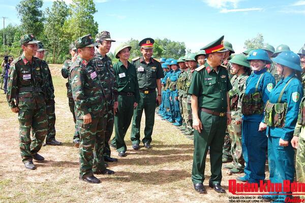 Quảng Trị: Hoàn thành tốt diễn tập chiến đấu phòng thủ phường Quảng Trị và xã Diên Sanh năm 2026