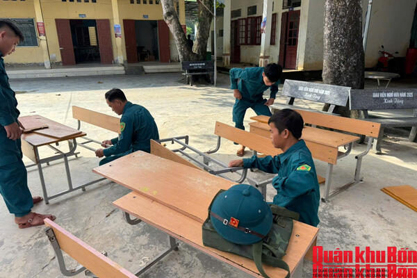 Ban Chỉ huy Quân sự xã Lượng Minh sửa chữa, cải tạo Trường Phổ thông Dân tộc bán trú