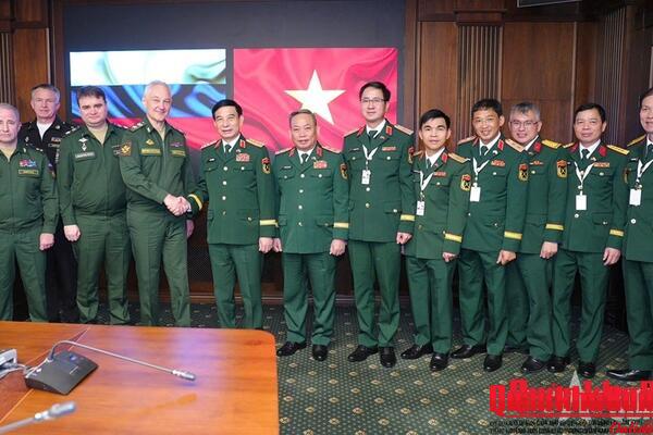 Đại tướng Phan Văn Giang hội kiến Bộ trưởng Bộ Quốc phòng Liên bang Nga