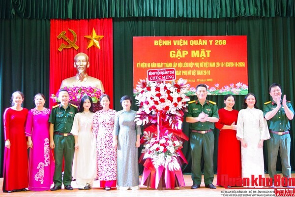 Bệnh viện Quân y 268, Cục Hậu cần - Kỹ thuật Quân khu 4: Gặp mặt kỷ niệm 96 năm Ngày thành lập Hội Liên hiệp Phụ nữ Việt Nam