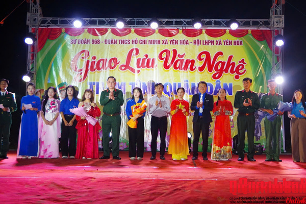 Giao lưu văn nghệ “Thắm tình quân dân”