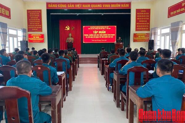 Ban Chỉ huy Phòng thủ khu vực 3 - Phú Lộc tập huấn phòng, chống lừa đảo trên không gian mạng và lừa đảo bằng AI