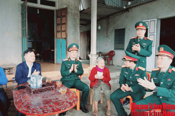 Lữ đoàn 283: Sát dân, gần dân, đồng hành cùng nhân dân xã Văn Kiều