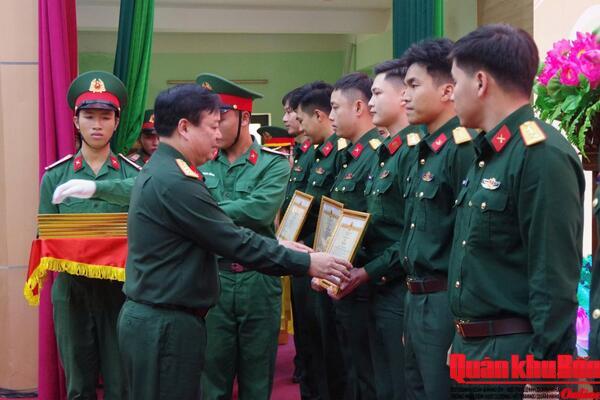 Bộ Chỉ huy Quân sự tỉnh Quảng Trị: Tuyên dương khen thưởng thành tích nhiệm vụ A80