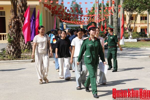 Quân khu 4: Phân hiệu 2 Trường Thiếu sinh quân miền Trung: Tiếp nhận 160 học sinh khóa mới năm học 2026 - 2027