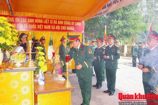 Sư đoàn 968 (Quân khu 4) truy điệu, an táng hài cốt liệt sĩ tìm thấy ở cao điểm 278, tỉnh Quảng Trị