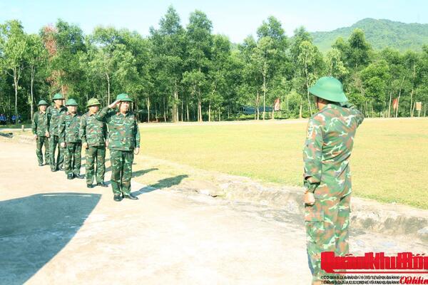 Quân khu 4: Kiểm tra chiến sĩ mới Trung đoàn 996 (Quảng Trị) thực hành “3 tiếng nổ”