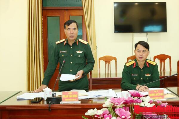 Thiếu tướng Phạm Văn Đông dự, chỉ đạo Hội nghị kiểm điểm, đánh giá, xếp loại chất lượng Đảng bộ Sư đoàn 341 năm 2025