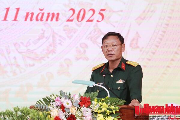 Khen thưởng tập thể, cá nhân có thành tích trong phòng, chống, khắc phục hậu quả mưa lũ