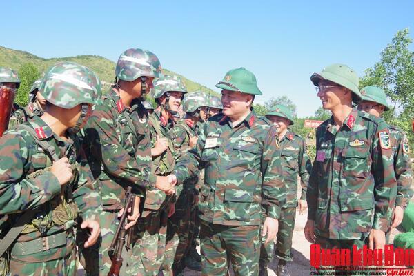 Trung đoàn 6 (Bộ Chỉ huy Quân sự thành phố Huế) diễn tập chiến thuật có bắn đạn thật cấp Trung đội năm 2026
