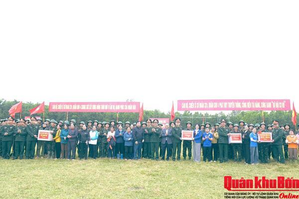 Trung đoàn 3 (Sư đoàn 324, Quân khu 4) thực hiện tốt hành quân dã ngoại làm công tác dân vận