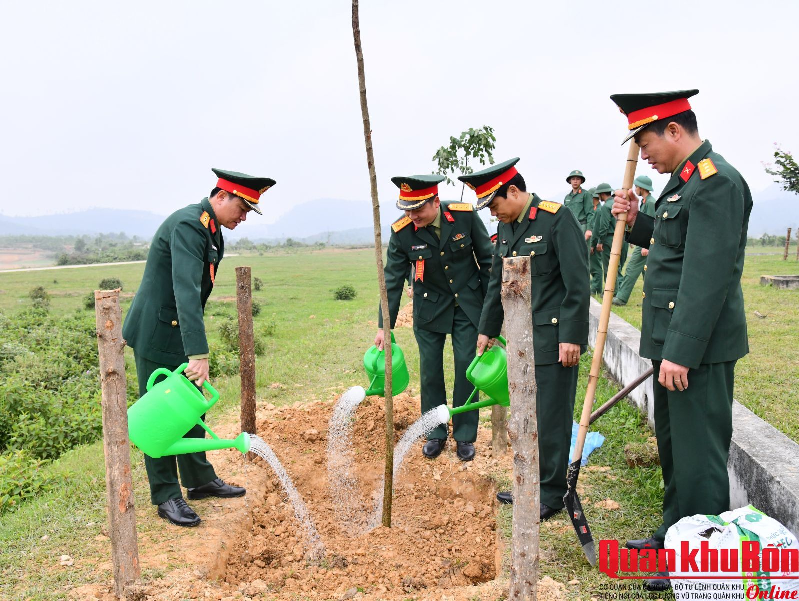 Quân khu 4: Các đơn vị phát động “Tết trồng cây Đời đời nhớ ơn Bác Hồ”  Xuân Bính Ngọ 2026
