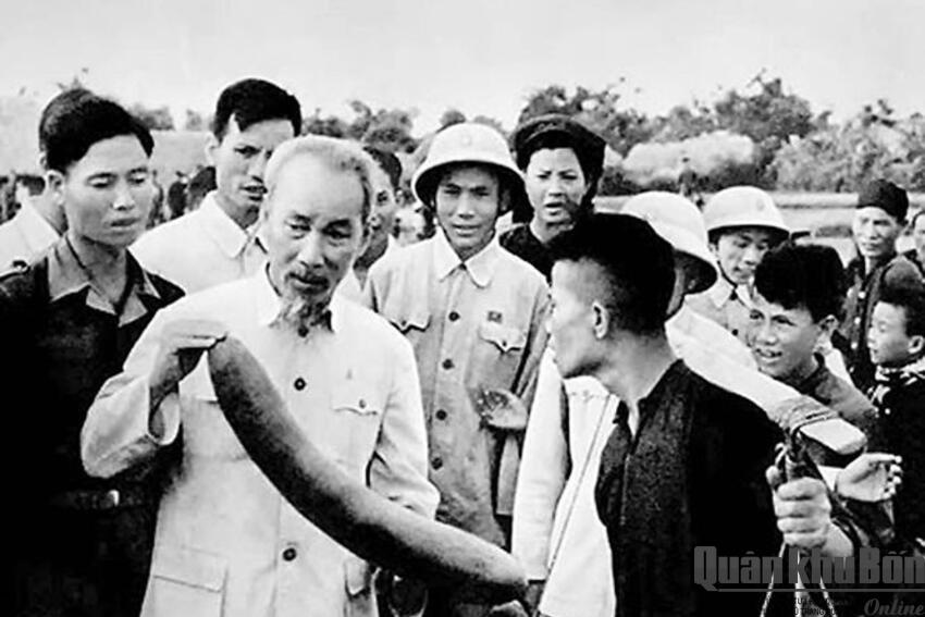 “Vực thẳm thuộc địa”