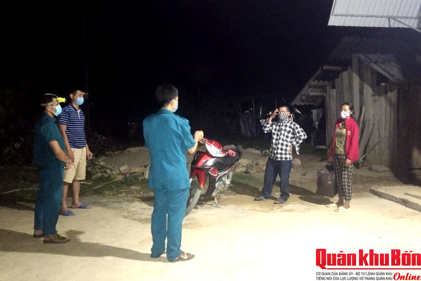 Dân quân Kỳ Sơn xung kích chống dịch Covid - 19