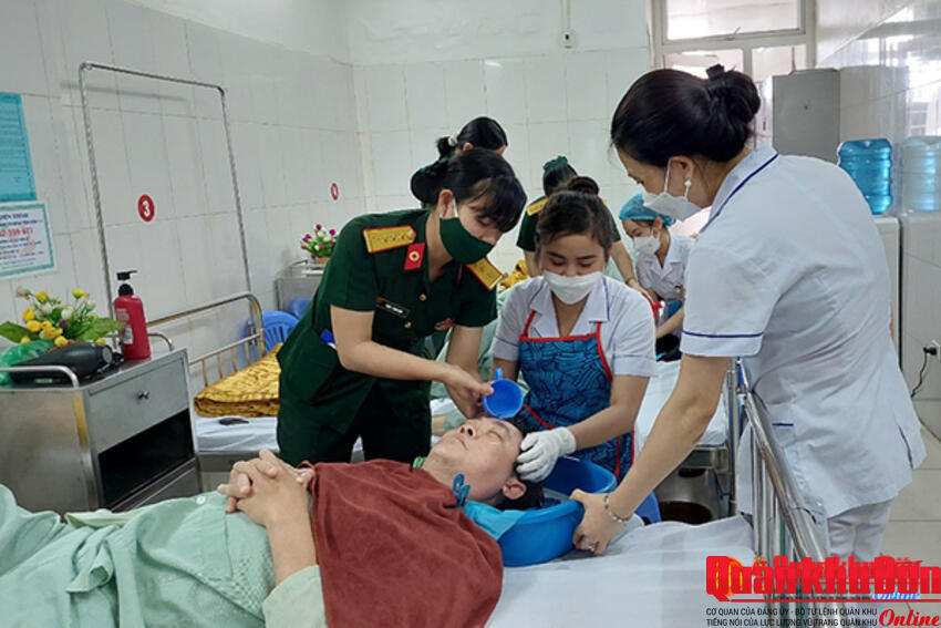 “Đồng hành cùng bệnh nhân”