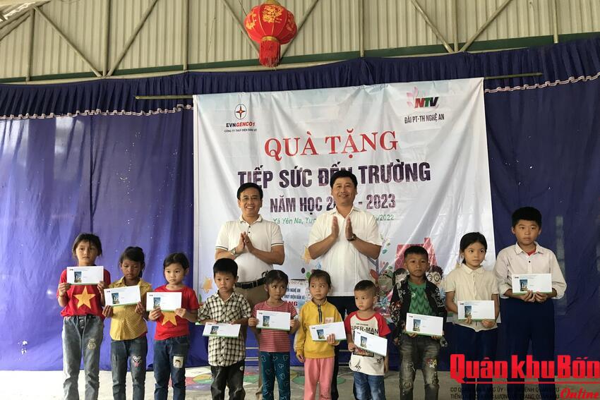 Hội Nhà báo Nghệ An hoạt động thực tế tại huyện Con Cuông và Tương Dương, tỉnh Nghệ An