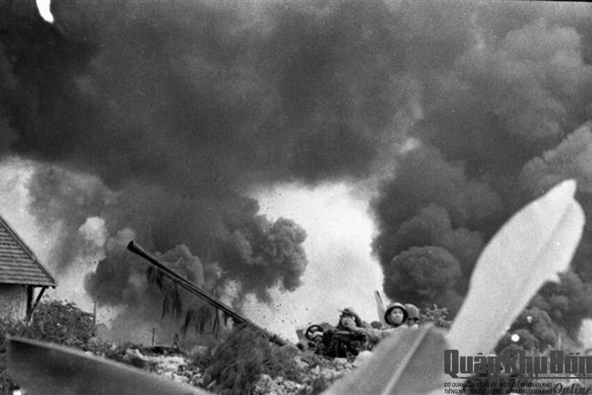 Thắng Mỹ ngay trên trời Hà Nội