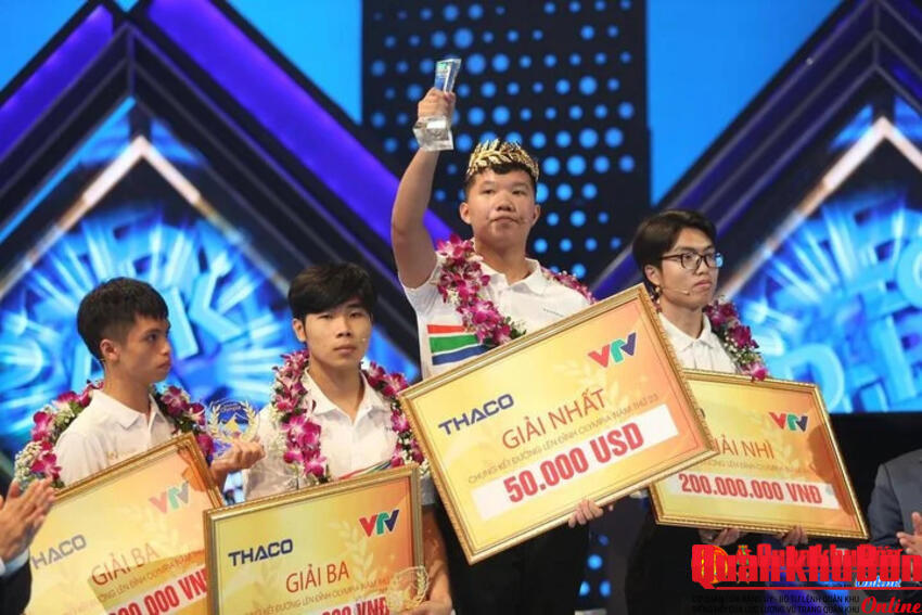 Lê Xuân Mạnh, Trường THPT Hàm Rồng, tỉnh Thanh Hóa trở thành quán quân Đường lên đỉnh Olympia 2023