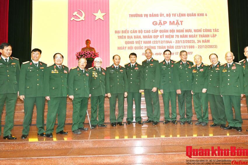 Gặp mặt cán bộ cao cấp Quân đội  nghỉ hưu, nghỉ công tác trên địa bàn