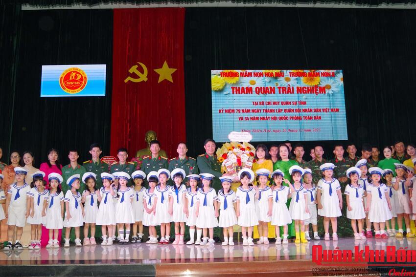 Các đơn vị tổ chức nhiều hoạt động ý nghĩa nhân dịp kỷ niệm 22/12