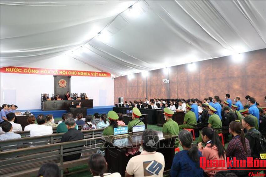 Xét xử vụ khủng bố tại Đắk Lắk: Tòa tuyên phạt 10 án chung thân