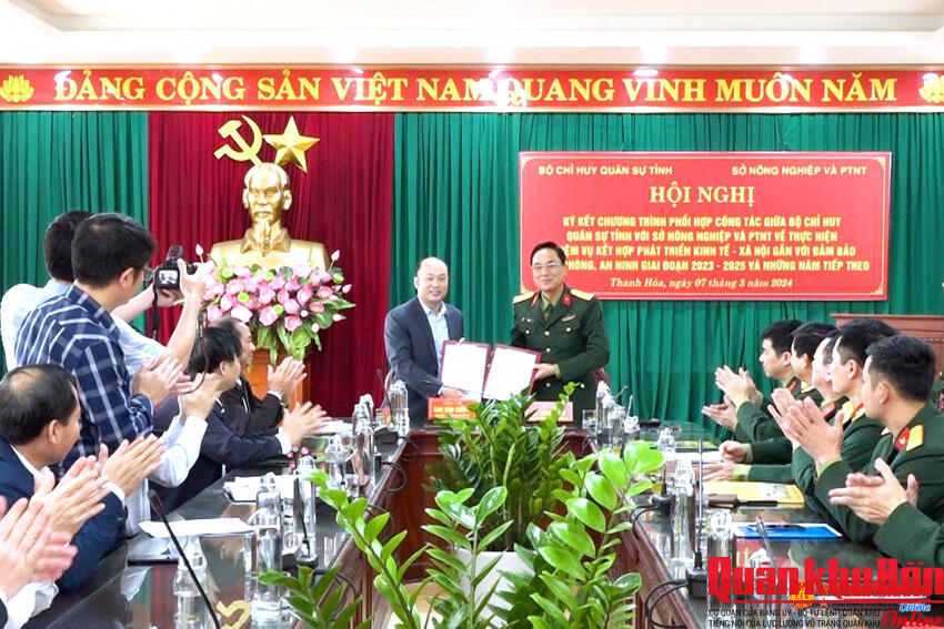 Phối hợp thực hiện nhiệm vụ phát triển kinh tế, xã hội với bảo đảm quốc phòng, an ninh