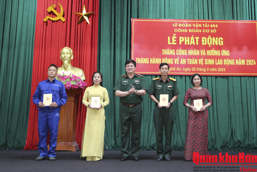 Lữ đoàn vận tải 654: Phát động Tháng công nhân và hưởng ứng Tháng hành động về an toàn, vệ sinh lao động năm 2024