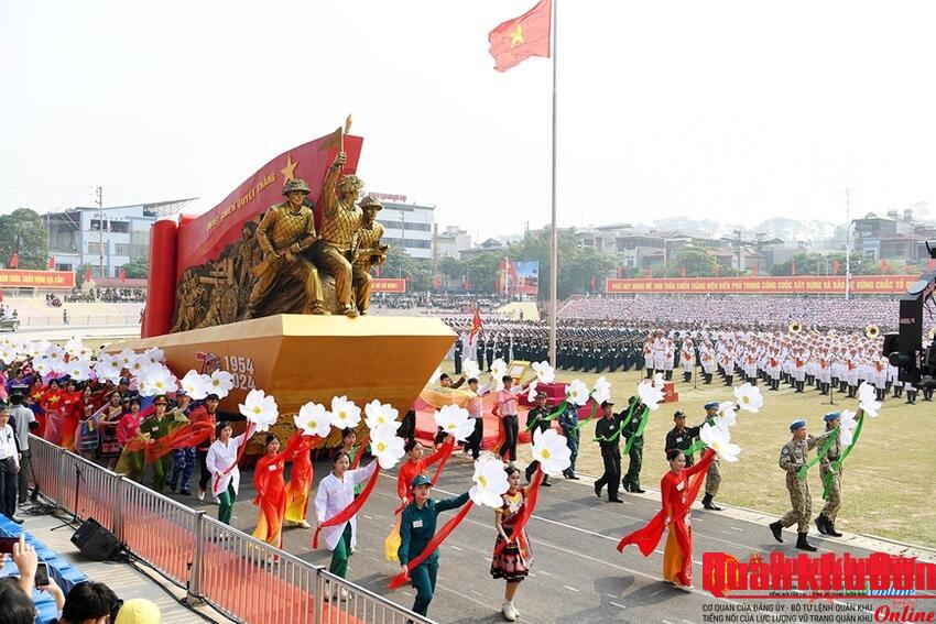 Tổng duyệt Lễ kỷ niệm 70 năm Chiến thắng Điện Biên Phủ