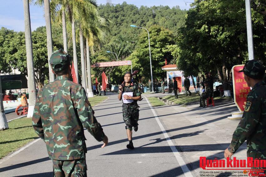 Sôi nổi những trận thi đấu cuối cùng tại Hội thao thể dục thể thao Quân khu năm 2024