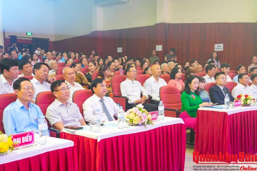 30 đoàn nghệ thuật quần chúng tham gia Hội diễn 'Tiếng hát Làng Sen' toàn quốc năm 2025