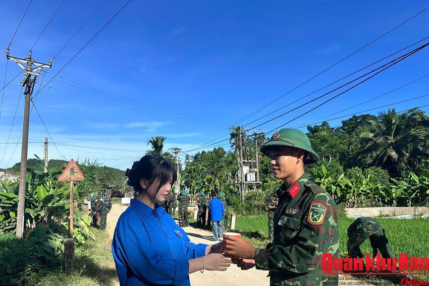 (Video) Sư đoàn 324: Hành quân giã ngoại làm công tác dân vận đợt 1 năm 2025