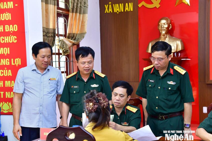 Nghệ An: Chi trả trợ cấp cho đối tượng chính sách