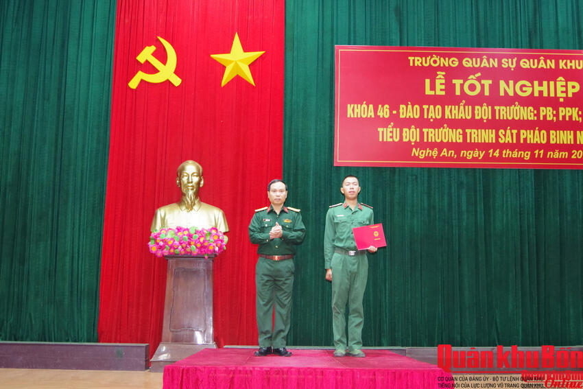 Trường Quân sự Quân khu 4 tổ chức lễ tốt nghiệp khóa 46