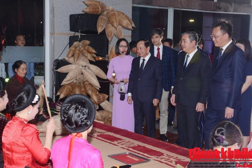 Giao lưu các điển hình tiêu biểu trong học tập và làm theo tư tưởng, đạo đức, phong cách Hồ Chí Minh khu vực phía Bắc năm 2025