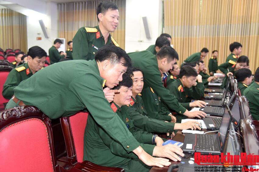 Nâng cao nhận thức về chuyển đổi số cho cán bộ, chiến sĩ - giải pháp quan trọng góp phần xây dựng đơn vị vững mạnh toàn diện “mẫu mực, tiêu biểu”