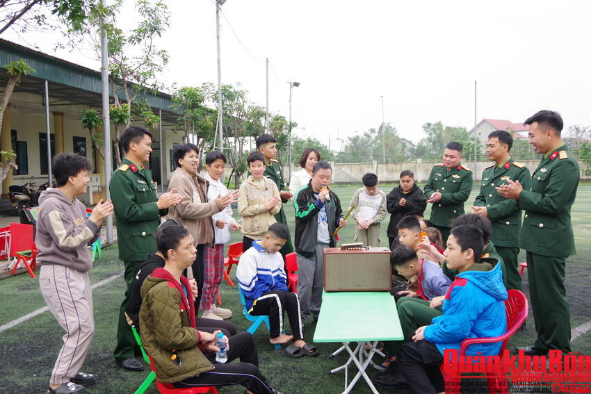 Bộ Chỉ huy Quân sự tỉnh Hà Tĩnh tổ chức hoạt động “kết nối, chia sẻ yêu thương”