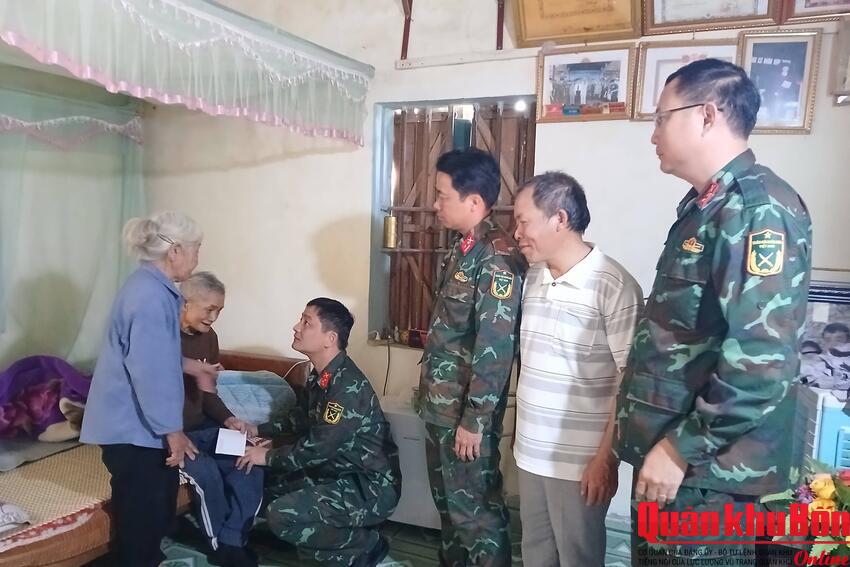 Nghĩa tình quân dân trên những vùng đất khó