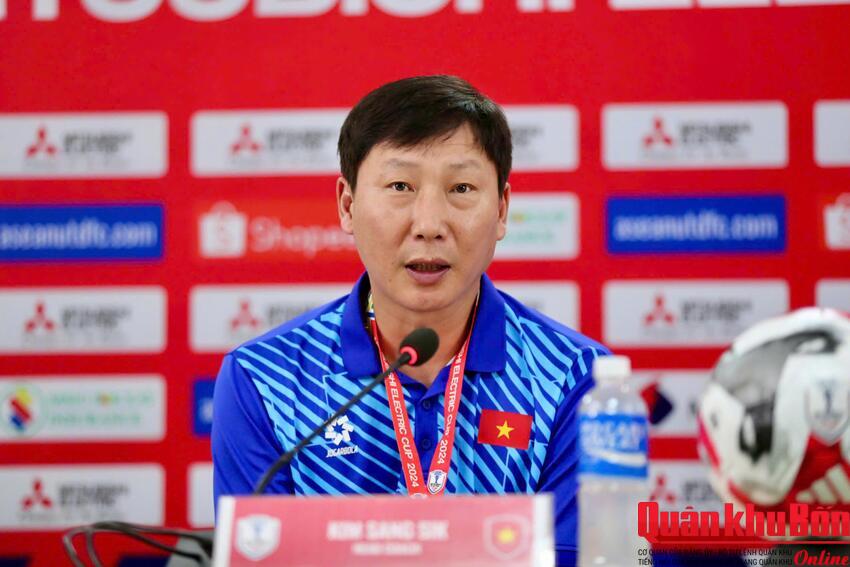 Huấn luyện viên Kim Sang Sik: U23 Việt Nam gặp Trung Quốc hay Uzbekistan đều thắng