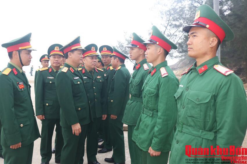 Quân khu 4 kiểm tra công tác sẵn sàng chiến đấu, chúc Tết tại Ban Chỉ huy Phòng thủ Khu vực 5 – Tĩnh Gia và Sư đoàn 341