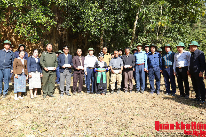 Đội quy tập Bộ Chỉ huy Quân sự tỉnh Nghệ An quy tập được 27 hài cốt liệt sĩ