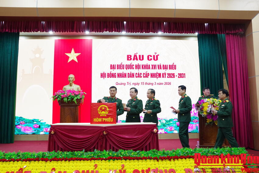 Cơ quan Bộ Bộ Chỉ huy Quân sự tỉnh Quảng Trị hoàn thành bỏ phiếu bầu cử