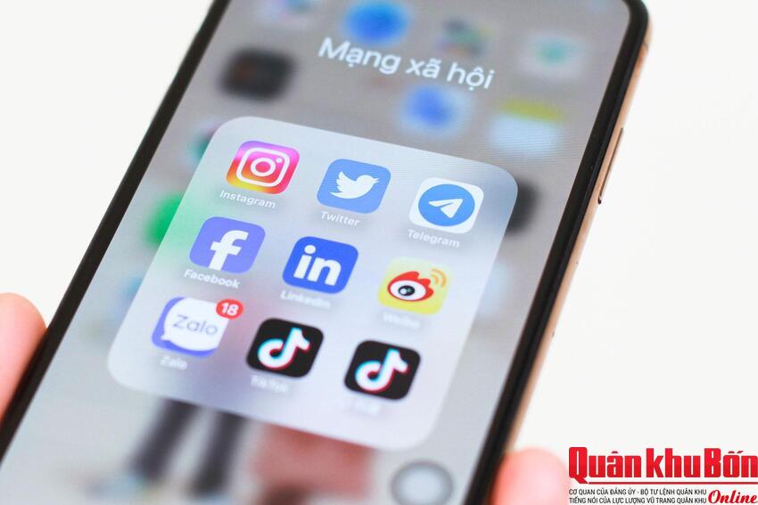 Mạng xã hội chia sẻ thông tin từ báo chí không xin phép bị phạt 30 triệu đồng